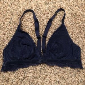 NWT Victoria Secret bralette Small